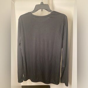 Black Athletic Works size L long sleeve athletic top